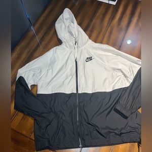 Black and White Nike Windbreaker XL